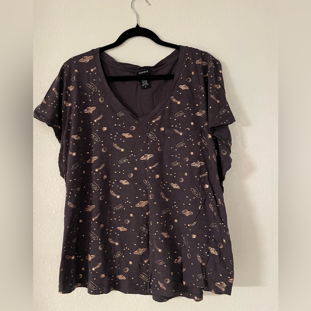 Torrid Dark Blue Cosmic Metallic Print Short Sleeve Pocket Tee